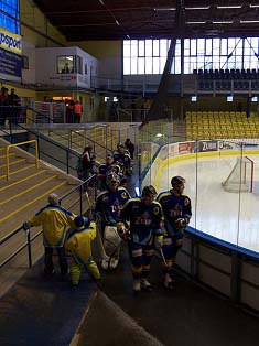 Stadion HC Zubři Přerov: https://commons.wikimedia.org/wiki/File:P%C5%99erov_7944.jpg?uselang=cs